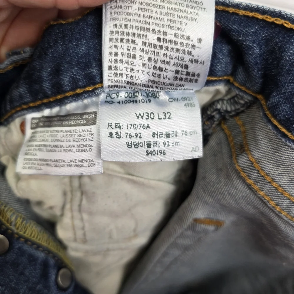 Levis levi men